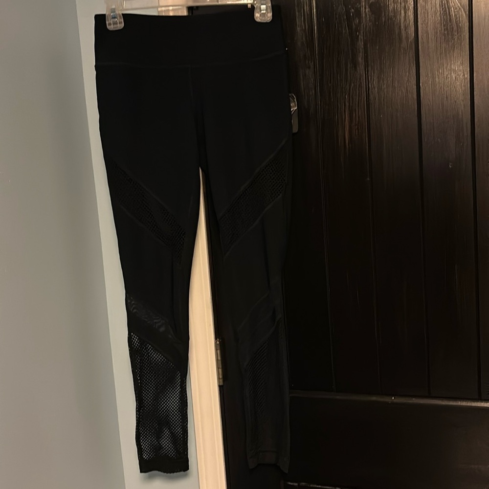 Black leggings